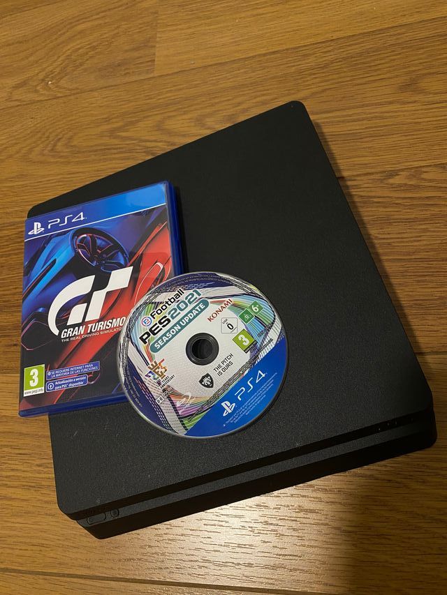 PLAY 4 slim 1TB + Gran Turismo 7 + PES 21