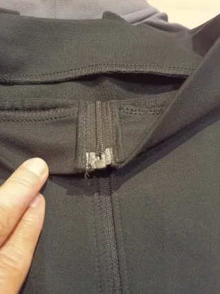 Chaqueta Nike niño negra y naranja