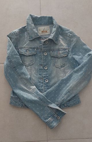 Chaqueta vaquera Stradivarius lunares