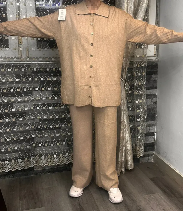 Conjunto mujer beige