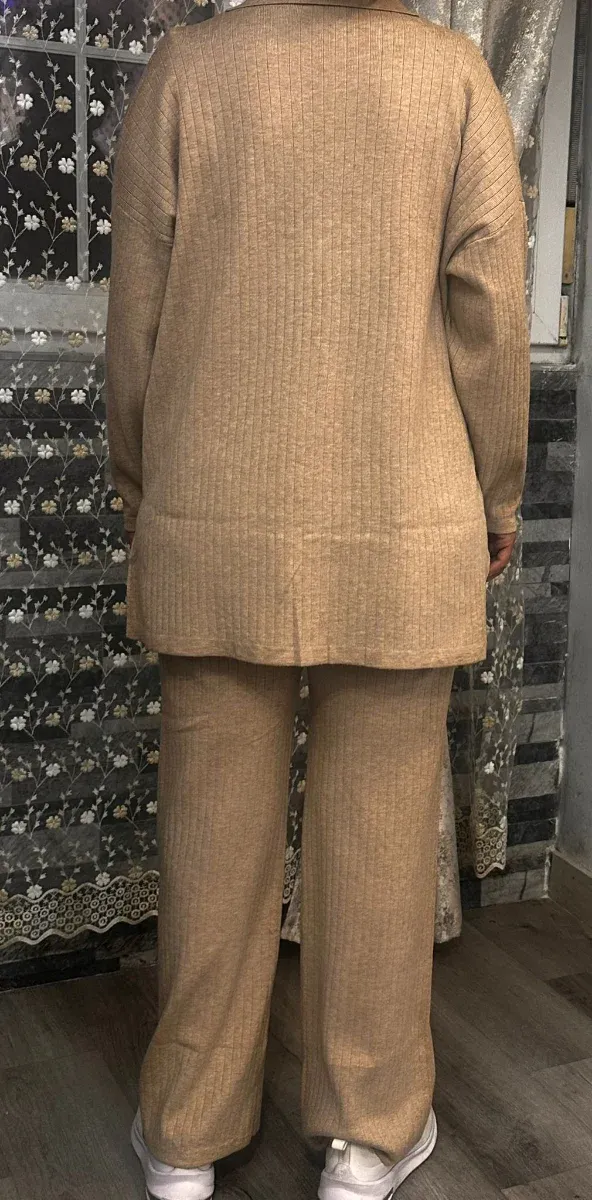 Conjunto mujer beige