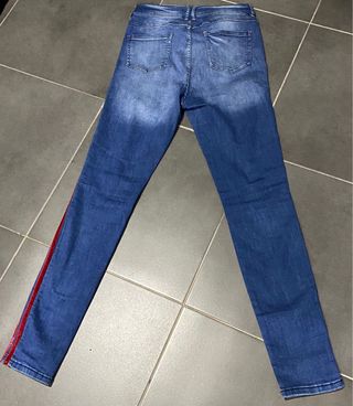 Jeans Guess Blu con banda laterale rossa
