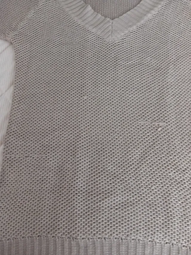 Jersey beige cuello pico manga corta