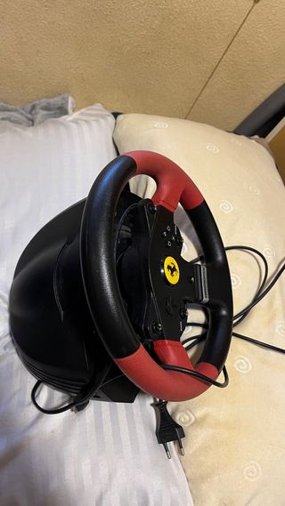 Volante Thrustmaster T150 Ferrari - Force Feedback