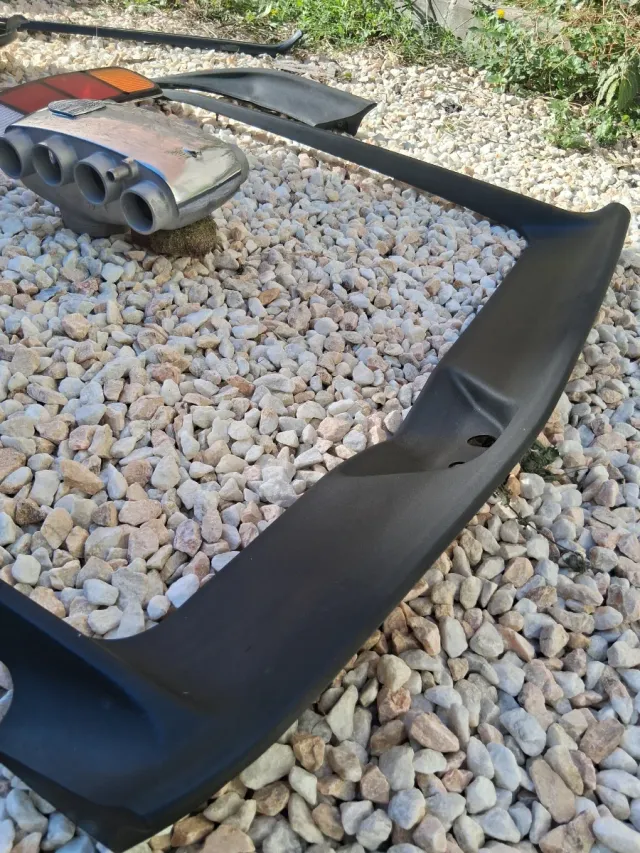 PORSCHE"928" MATERIAL Y RECAMBIO MUY BUSCADO !!!