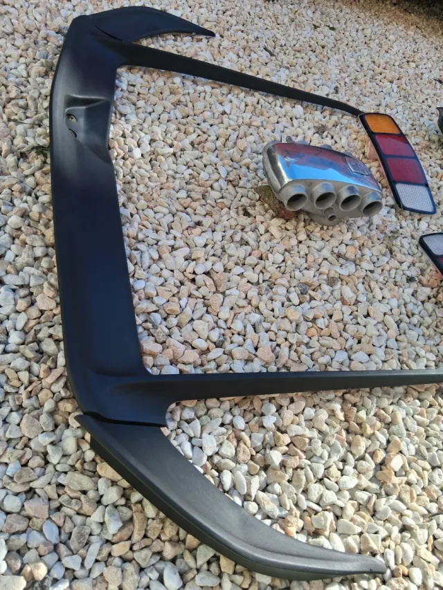 PORSCHE"928" MATERIAL Y RECAMBIO MUY BUSCADO !!!