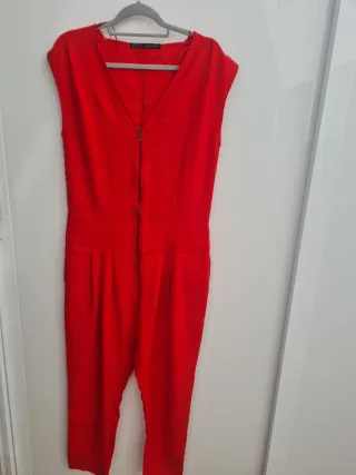 Mono Zara Rojo Cremallera Delantera