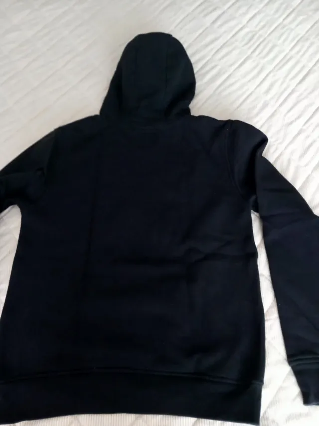 Sudadera Negra con Diseño 92 Sports