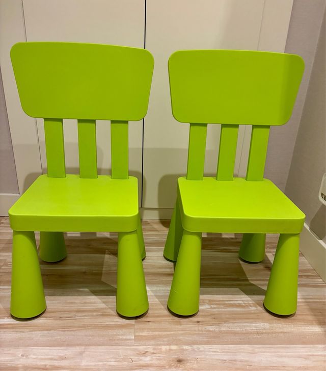 2 Sillas Infantiles IKEA Verde (cada una 12e)