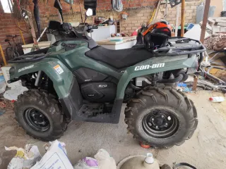 Quad Can-Am Outlander 570 XU 4x4