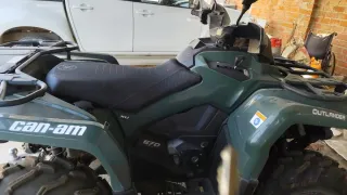 Quad Can-Am Outlander 570 XU 4x4