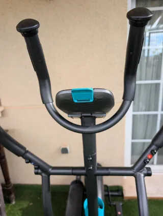 Elíptica negra y turquesa