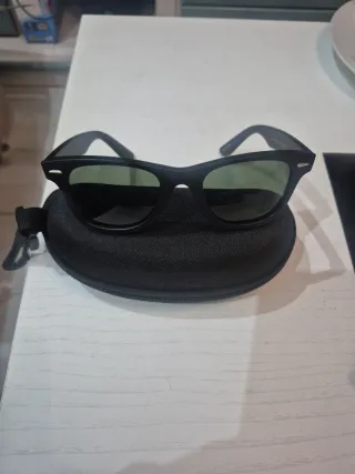 Gafas de sol infantiles negras