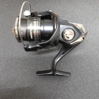 Carrete Shimano Miravel C2000S