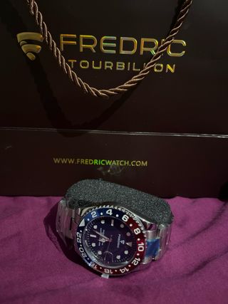 Reloj Frederic Azul y Rojo