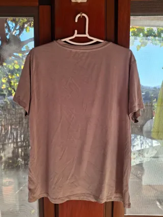 Camiseta gris manga corta