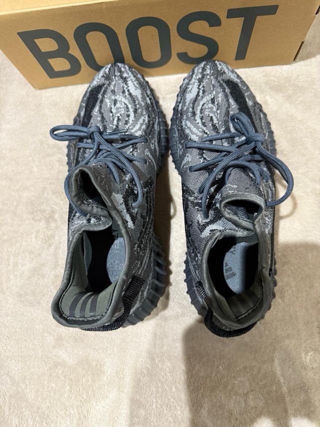 Adidas Yeezy 350 Boost