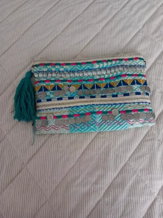 Bolso de mano étnico con flecos