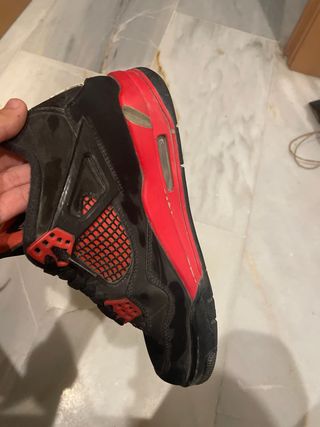 Jordan 4 Retro Red Thunder
