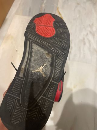 Jordan 4 Retro Red Thunder