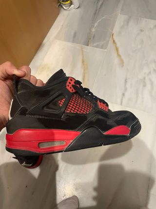 Jordan 4 Retro Red Thunder