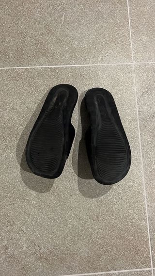 Chanclas Nike Negras talla 42,5