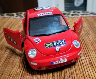 Volkswagen New Beetle 1/24 Bburago
