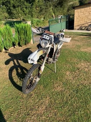 Moto KTM EXC-F 250 Enduro