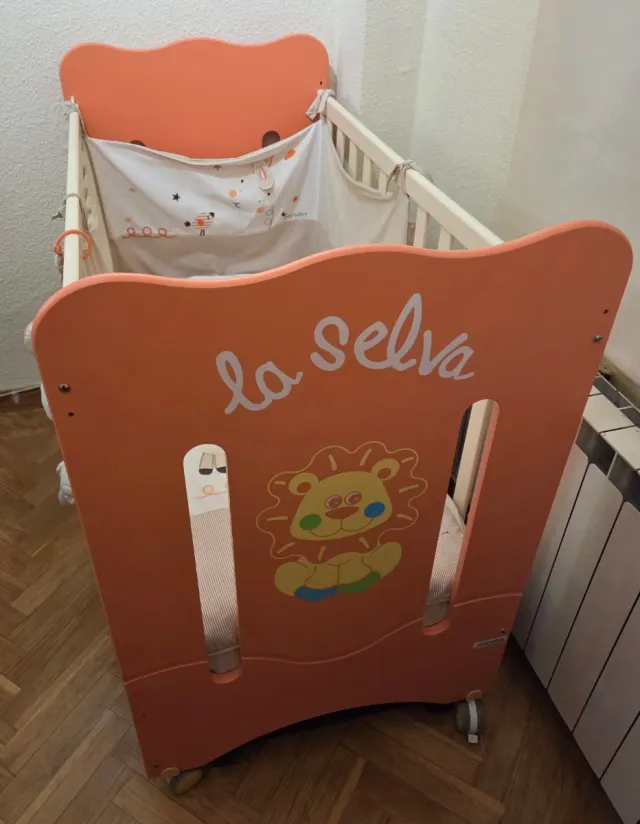 Cuna Micuna Naranja con Dibujo León