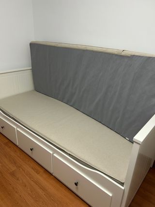 Diván Ikea Hemnes 80x200 con colchones