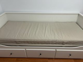 Diván Ikea Hemnes 80x200 con colchones