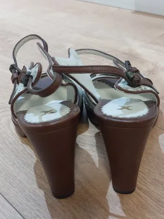 Sandalias Muxart Barcelona Beige y Marrón