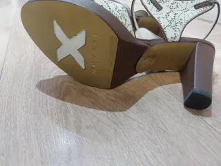 Sandalias Muxart Barcelona Beige y Marrón