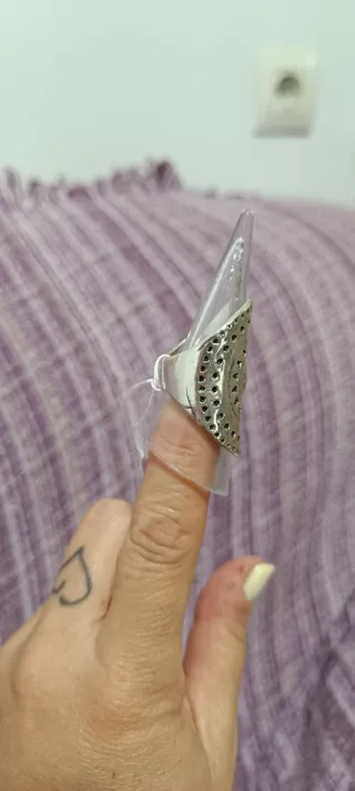 Anillo plateado estilo boho