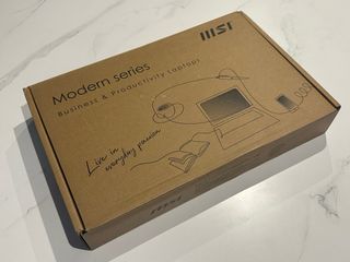 Portatile MSI Modern 15 B7M-247XES 15,6” Ryzen 7