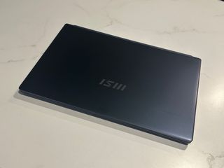 Portatile MSI Modern 15 B7M-247XES 15,6” Ryzen 7