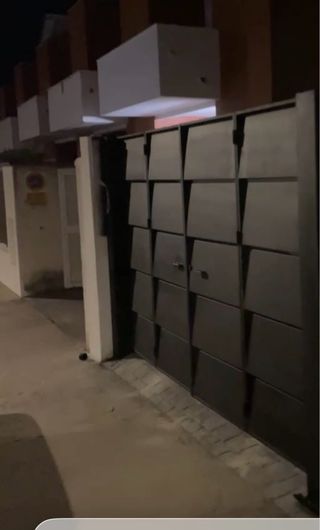 Puerta de garaje metálica