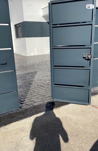 Puerta de garaje metálica