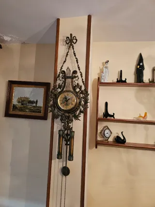 Reloj de pared antiguo