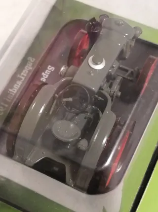 3 modelli di Trattori 1/43