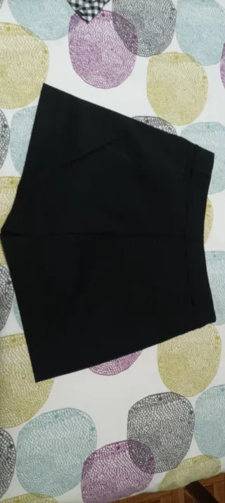 Pantalón corto negro Stradivarius Talla XS