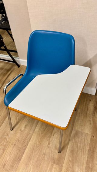 30 Sillas de pala para colegios y academias