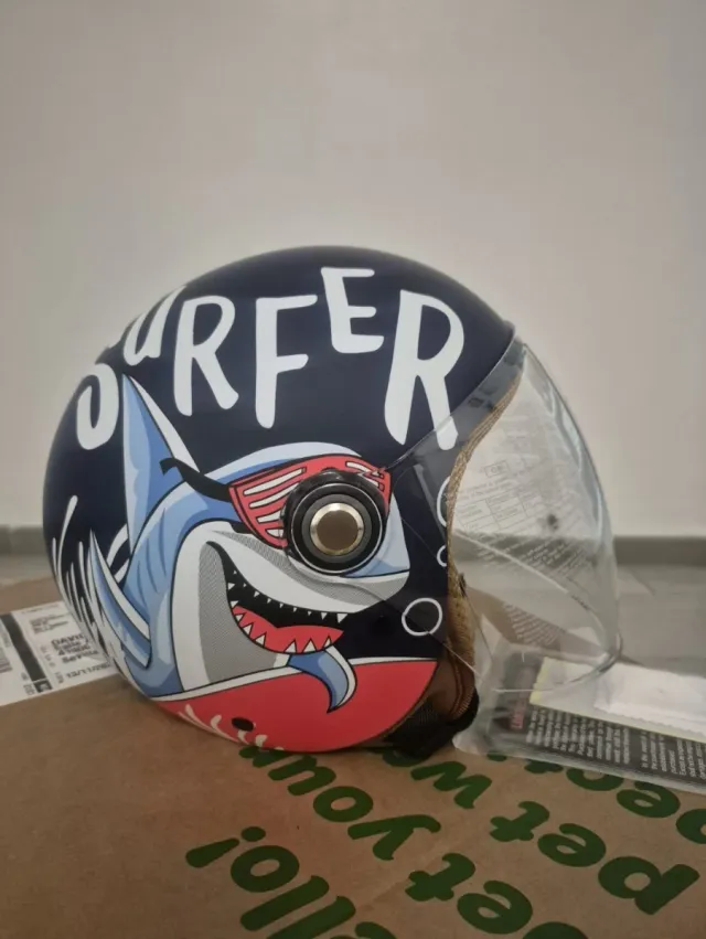 Casco Moto Tiburón Surfer sin estrenar