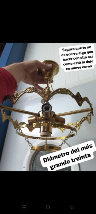 Lámpara de techo dorada
