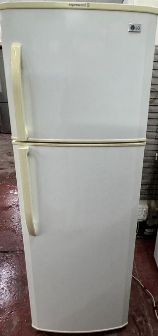 NEVERA DOS PUERTAS LG EN BLANCO NO FROST