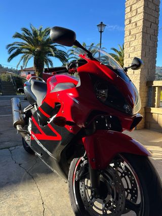 HONDA CBR 600 f
