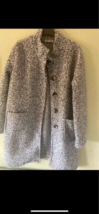 Chaqueta larga de punto gris