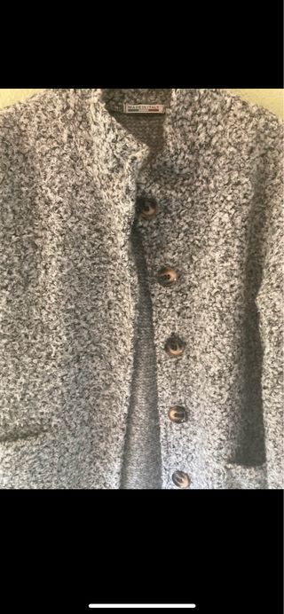 Chaqueta larga de punto gris