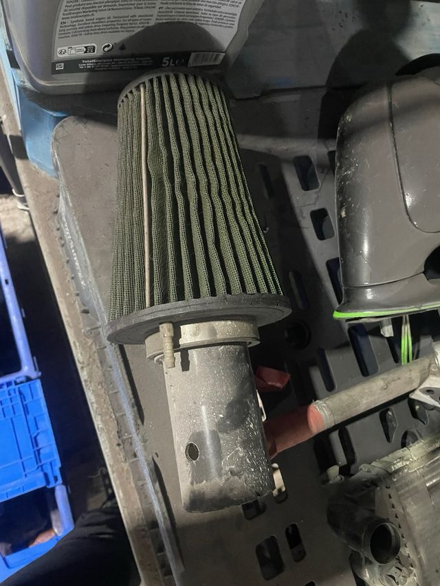 Radiador Saxo 8v y embellecedor