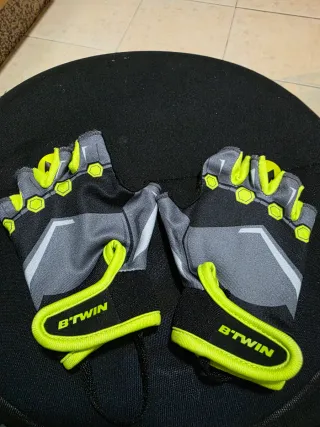 Guantes B'TWIN niño negros, grises y verdes
